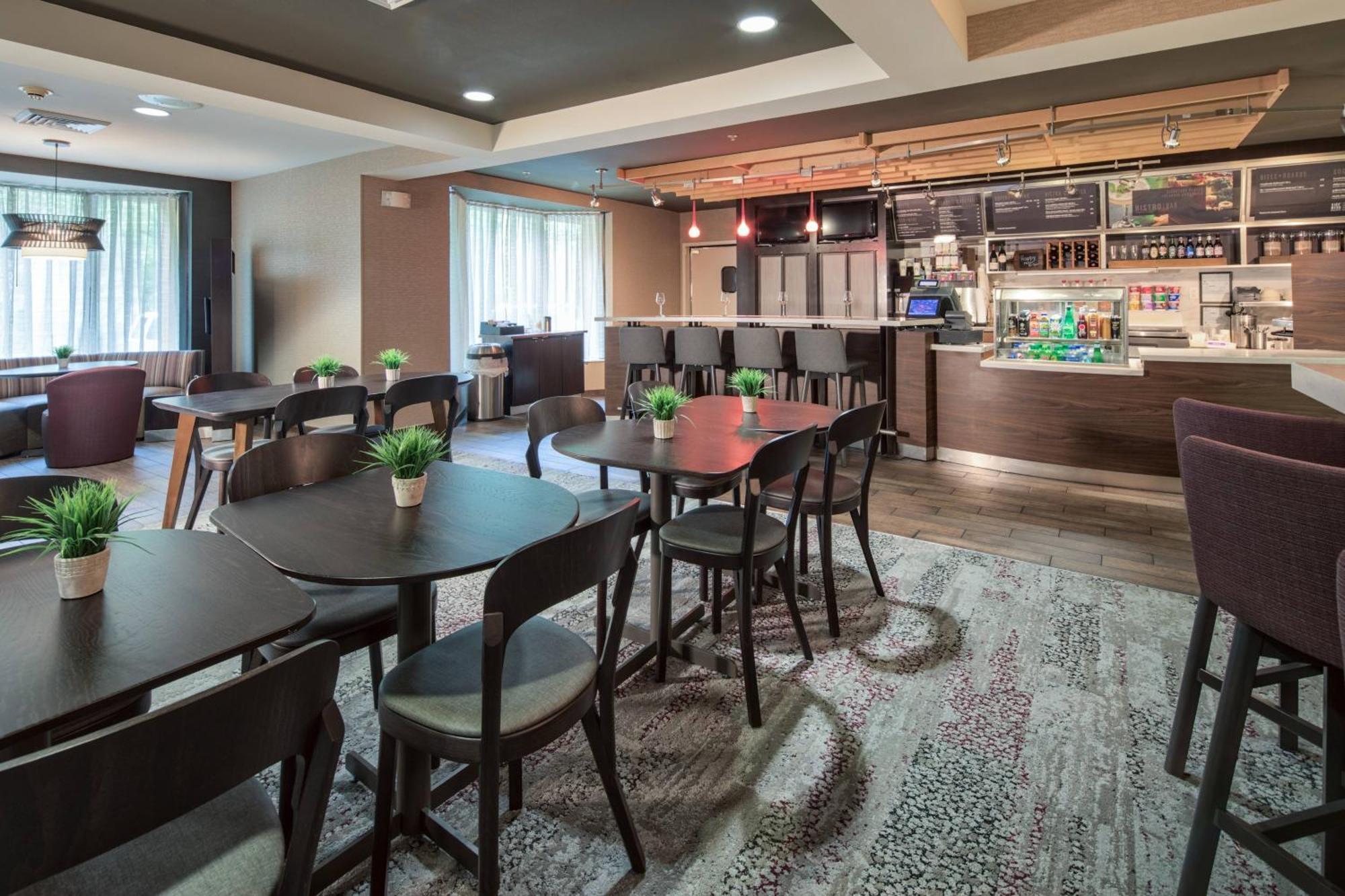 Отель Courtyard By Marriott Рок-Хилл Экстерьер фото